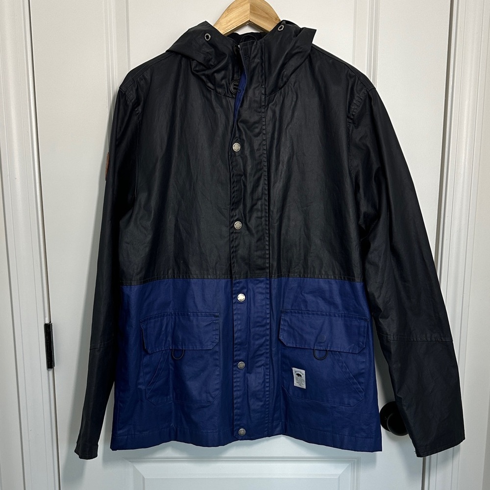Bellfield Men’s Two-Toned Rain Jacket Blue/Black L